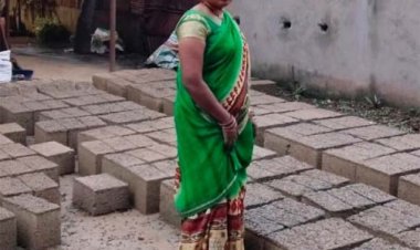 बकावंड की सुमनी कश्यप ने सीमेंट ईंट निर्माण से रची सफलता की नई इबारत