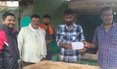 तालाब के आसपास कचरा फेंकने वालों पर निगम की चालानी कार्रवाई