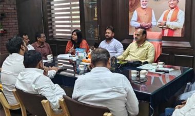 सभापति सूर्यकान्त राठौड़ ने  निराश्रित पेंशन हितग्राहियों को सुविधाजनक तरीके से पेंशन प्रदान करने के  दिए निर्देश