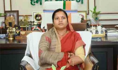 'मन की बात' से विकसित भारत का संकल्प हुआ और मजबूत: प्रधानमंत्री के प्रेरक संदेशों का मंत्री लक्ष्मी राजवाड़े ने किया श्रवण