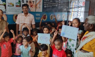 बच्चों के चेहरों पर मुस्कान, कर्मचारियों का जन्मदिन बना यादगार