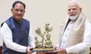 प्रधानमंत्री नरेंद्र मोदी से मुख्यमंत्री विष्णु देव साय ने की भेंट