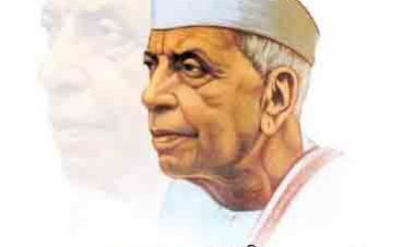 राष्ट्रकवि मैथिलीशरण गुप्त की जयंती पर जलविहार कॉलोनी उद्यान परिसर में पुष्पांजलि कार्यक्रम