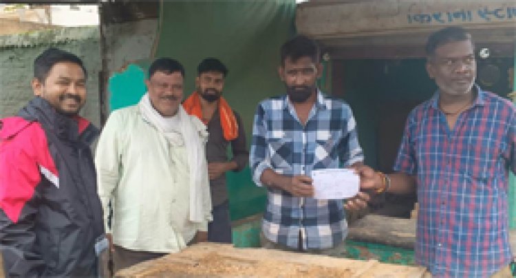 तालाब के आसपास कचरा फेंकने वालों पर निगम की चालानी कार्रवाई