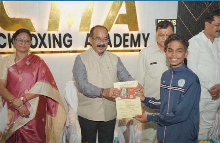राष्ट्रीय किक बॉक्सिंग प्रतियोगिता में पदक विजेता खिलाड़ियों का सम्मान
