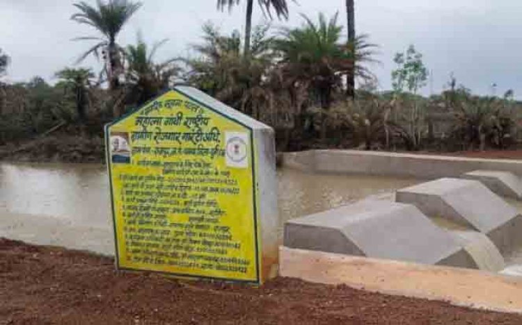 जल संरक्षण से बदली किसानों की तस्वीर, राजपुर का सामुदायिक चेक डेम बना ग्रामीण समृद्धि का मॉडल