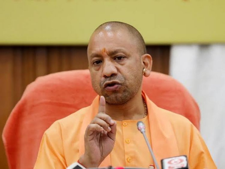 छात्रों के भविष्य से खिलवाड़ करने वालों को नहीं बख्शेंगे : सीएम योगी