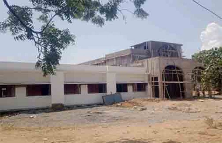 पीएम जनमन योजना के तहत बन रहा नया छात्रावास, 15 अगस्त तक पूर्ण करने के निर्देश