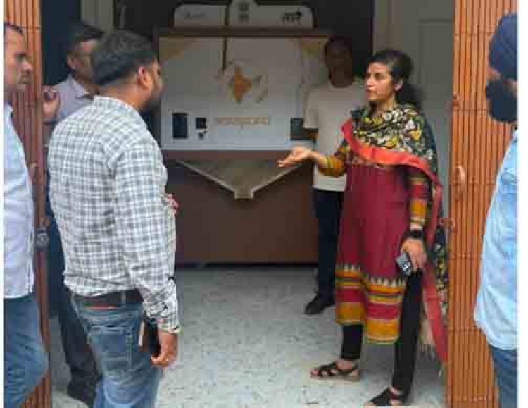 निर्माणाधीन ग्रेन एटीएम का संचालक खाद्य ने किया निरीक्षण