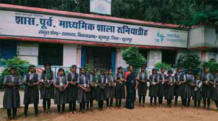 एक पेड़ माँ के नाम अभियान के तहत विद्यार्थियों ने दिया पर्यावरण संरक्षण का संदेश