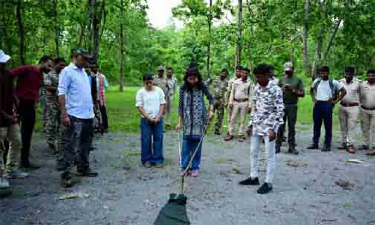 सांपों के साथ सह-अस्तित्व का संदेश, सोनबरसा में रेस्क्यू एवं जागरूकता कार्यशाला का आयोजन