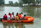 मॉकड्रिल: बाढ़ में डूब रहे लोगों को रेस्क्यू टीम ने तुरंत बचाया
