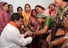 बिहान की दीदियों ने उपमुख्यमंत्री  विजय शर्मा को राखी बांधकर दी बधाई, साझा किए गुजरात भ्रमण के अनुभव