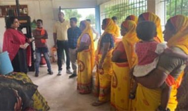 राज्य सलाहकार अभिलाषा आनंद ने ग्राम पंचायत कामता का किया निरीक्षण, एसडब्ल्यूएम रूल-2026 के प्रभावी क्रियान्वयन की सराहना