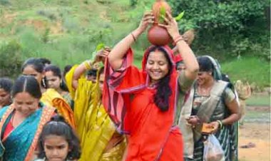 श्रावण मास के प्रथम सोमवार पर मंत्री लक्ष्मी राजवाड़े ने बीरपुर में की कांवड़ यात्रा और जलाभिषेक