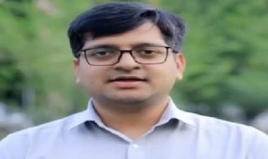 नगर निगम आयुक्त संबित मिश्रा ने नगर निगम में अधिकारियों को सौंपे अतिरिक्त प्रभार
