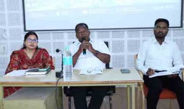 जिला जनगणना हस्तपुस्तिका हेतु अधिकारियों को दिया गया प्रशिक्षण