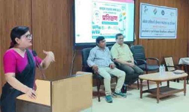 मतदाता जागरूकता क्लब (ELC) के नोडल अधिकारियों एवं कैंपस एंबेसडर को दिया गया प्रशिक्षण