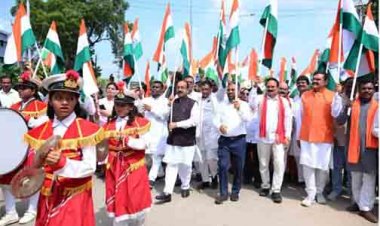 देशभक्ति से ओतप्रोत अप्रतिम उत्साह के साथ निकली तिरंगा यात्रा, उप मुख्यमंत्री  अरुण साव हुए शामिल