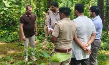 प्रधान मुख्य वन संरक्षक एवं वन बल प्रमुख ने जशपुर के भैरव पहाड़ और पर्यावरण वाटिका का किया निरीक्षण