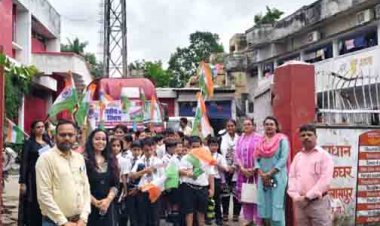 “हर घर तिरंगा” रैली का भव्य आयोजन, डाक विभाग ने दिया देशभक्ति का संदेश