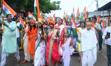 मंत्री लक्ष्मी राजवाड़े के नेतृत्व में सूरजपुर जिले में निकलीं भव्य तिरंगा यात्राएं