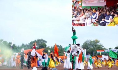 शालेय विद्यार्थियों की सांस्कृतिक प्रस्तुतियों ने बांधा समां