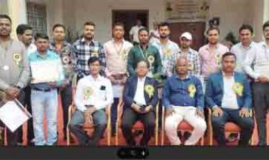 स्वतंत्रता दिवस पर क्षेत्रीय प्रशासनिक भवन में मुख्य अभियंता एच. के. मेश्राम ने किया ध्वजारोहण
