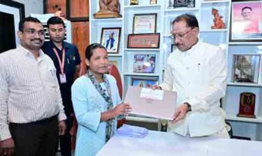 दृष्टिबाधा नहीं बनी बाधा, जयमंती के सपनों को मिली डिजिटल उड़ान