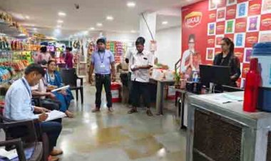 ‘बने खाबो-बने रहिबो 2.0’ अभियान के तहत खाद्य प्रतिष्ठानों पर कार्रवाई
