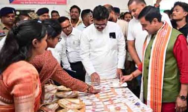 विष्णुभोग की खुशबू और बहनों के हुनर से सजी खास राखी