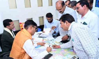 भाजपा प्रदेश कार्यालय में वित्त मंत्री ओपी चौधरी ने किया कार्यकर्ताओं से संवाद