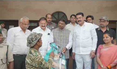 मानव-हाथी द्वंद्व कम करने में हाथी मित्र दल की भूमिका महत्वपूर्ण- वन मंत्री केदार कश्यप