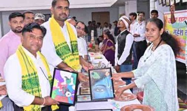 जनजातीय कारीगरों के हुनर को मिलेगा व्यापक बाजार, 20 कलाकारों एवं कारीगरों ने लगाए स्टॉल