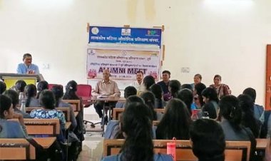महिला आईटीआई कॉलेज दुर्ग में वित्तीय साक्षरता एवं सायबर जागरूकता शिविर संपन्‍न