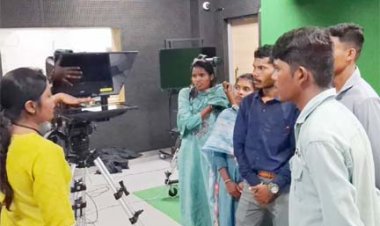 सकारात्मक और निष्पक्ष पत्रकारिता से गढ़ें नया समाज: कुलपति 