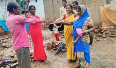 रक्षा सूत्र से बंधा ‘पक्के घर’ का संकल्प