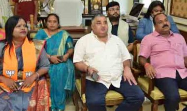 इतिहास, संस्कृति और स्वदेशी से आत्मनिर्भरता तक—‘मन की बात’ में देश की विकास यात्रा के विविध आयामों पर प्रधानमंत्री का प्रेरक संदेश