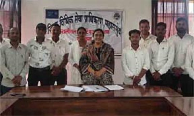 नालसा द्वारा संचालित योजनाओं के सफल क्रियान्वयन के लिए प्राधिकरण की सचिव द्वारा दी गई अधिकार मित्रों को प्रशिक्षण