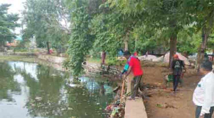 आयुक्त के निर्देश पर शहरभर में नालियों की सफाई अभियान तेज