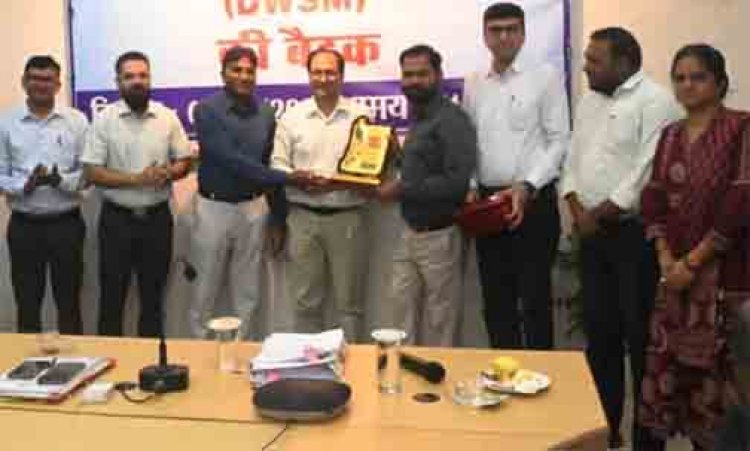 डेढ़ वर्ष के सफल कार्यकाल के बाद संयुक्त कलेक्टर अभिषेक दीवान को भावभीनी विदाई
