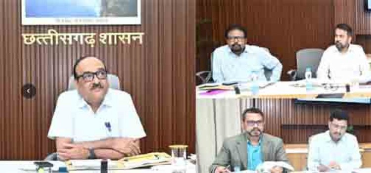 मुख्य सचिव ने नक्सल मुक्त क्षेत्रों में अधोसंरचना विकास और बुनियादी सुविधाओं को प्राथमिकता देने के दिए निर्देश
