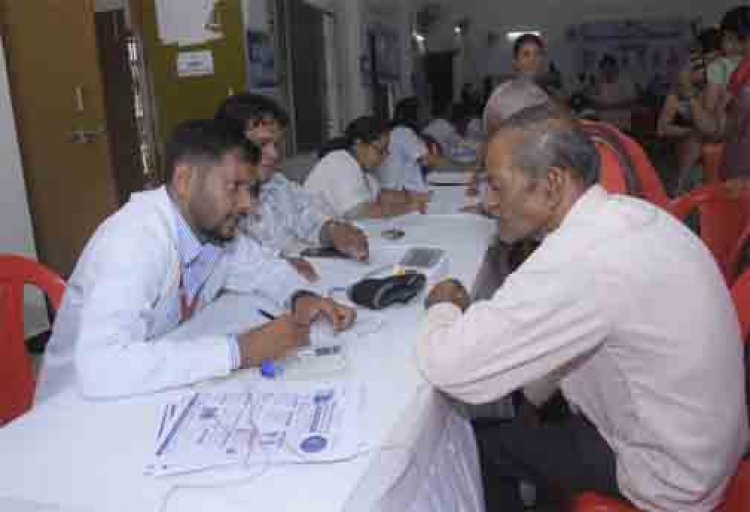 जिला स्तरीय आयुष स्वास्थ्य शिविर का आयोजन