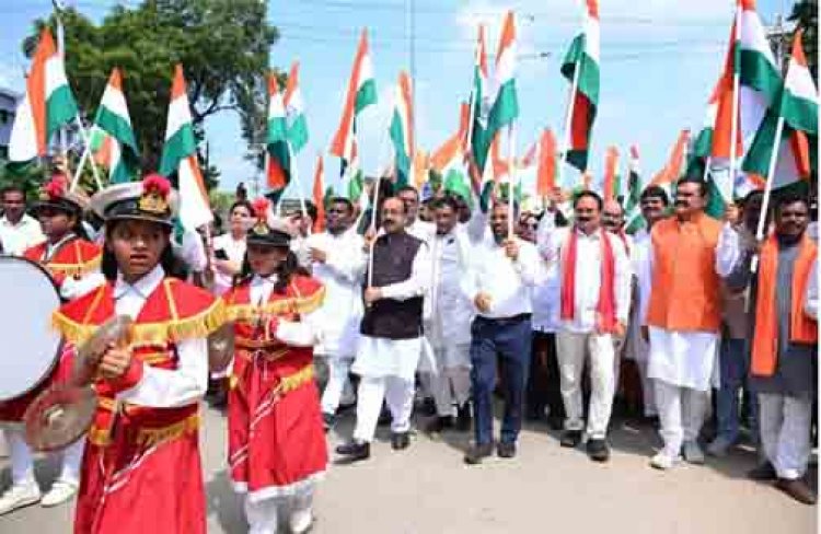 देशभक्ति से ओतप्रोत अप्रतिम उत्साह के साथ निकली तिरंगा यात्रा, उप मुख्यमंत्री  अरुण साव हुए शामिल