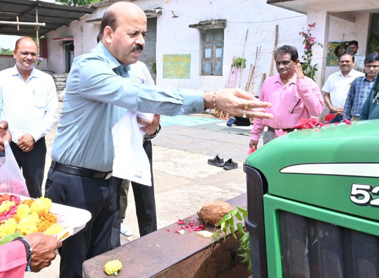 इंदिरा गांधी कृषि विश्वविद्यालय में मनाया गया “हरेली तिहार“