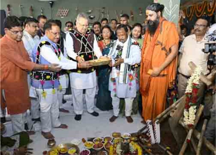हरेली तिहार पर मुख्यमंत्री निवास में साकार हुई छत्तीसगढ़ की लोक संस्कृति, कृषि परंपरा और ग्रामीण जीवन की जीवंत झांकी