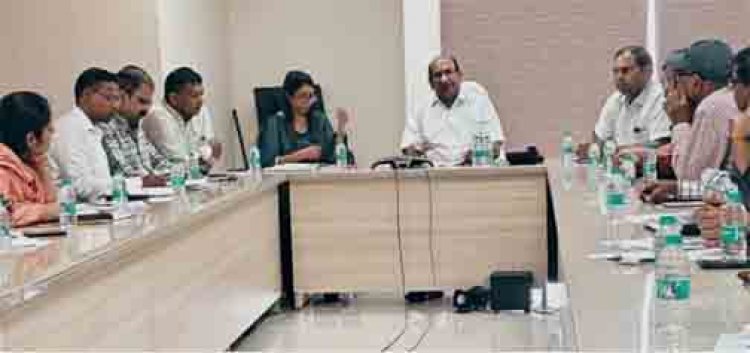 मुख्यमंत्री के नेतृत्व में सहकारिता व्यवस्था को और अधिक पारदर्शी बनाने पर जोर: प्राधिकृत अधिकारी शशिकांत द्विवेदी
