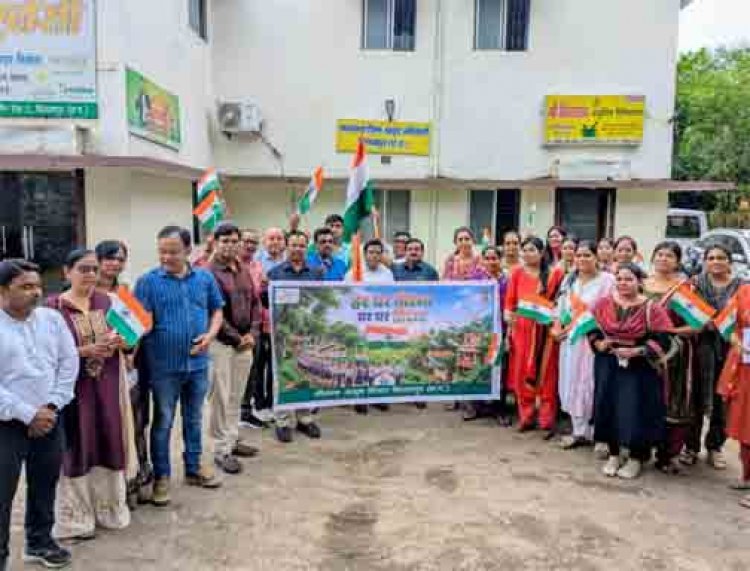 हर घर तिरंगा अभियान के तहत आयुष विभाग ने निकाली तिरंगा रैली