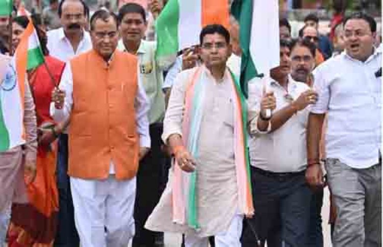 तिरंगा सिर्फ एक कपड़ा नहीं, हमारी संप्रभुता का प्रतीक, शहीदों के बलिदान को रखें अमर- टंक राम वर्मा