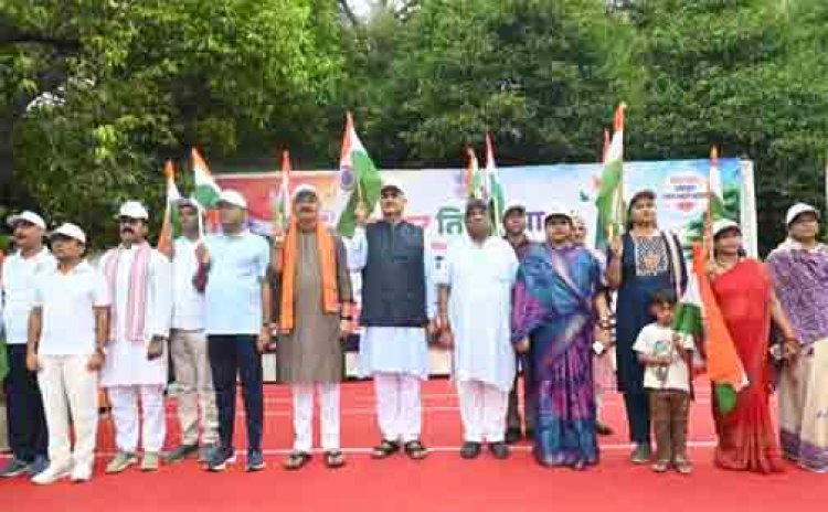 तिरंगा यात्रा में गूंजा देशभक्ति का संदेश, जांजगीर-चांपा में उमड़ा जनसैलाब